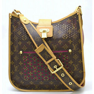 LOUIS VUITTON Monogram Perfo Musette Shoulder Bag Crossbody Fuchsia Pink